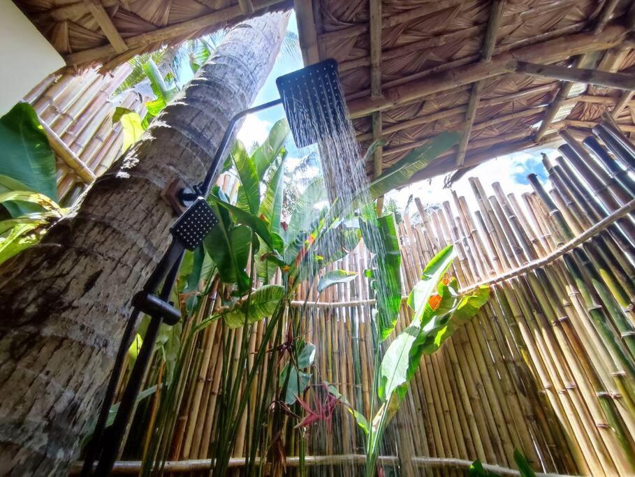The Bamboo Houses - Tropical Garden & Empty Beach ゼネラル・ルナ エクステリア 写真