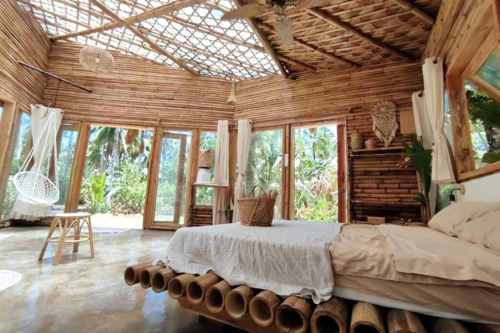 The Bamboo Houses - Tropical Garden & Empty Beach ゼネラル・ルナ エクステリア 写真