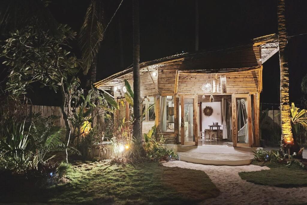 The Bamboo Houses - Tropical Garden & Empty Beach ゼネラル・ルナ エクステリア 写真