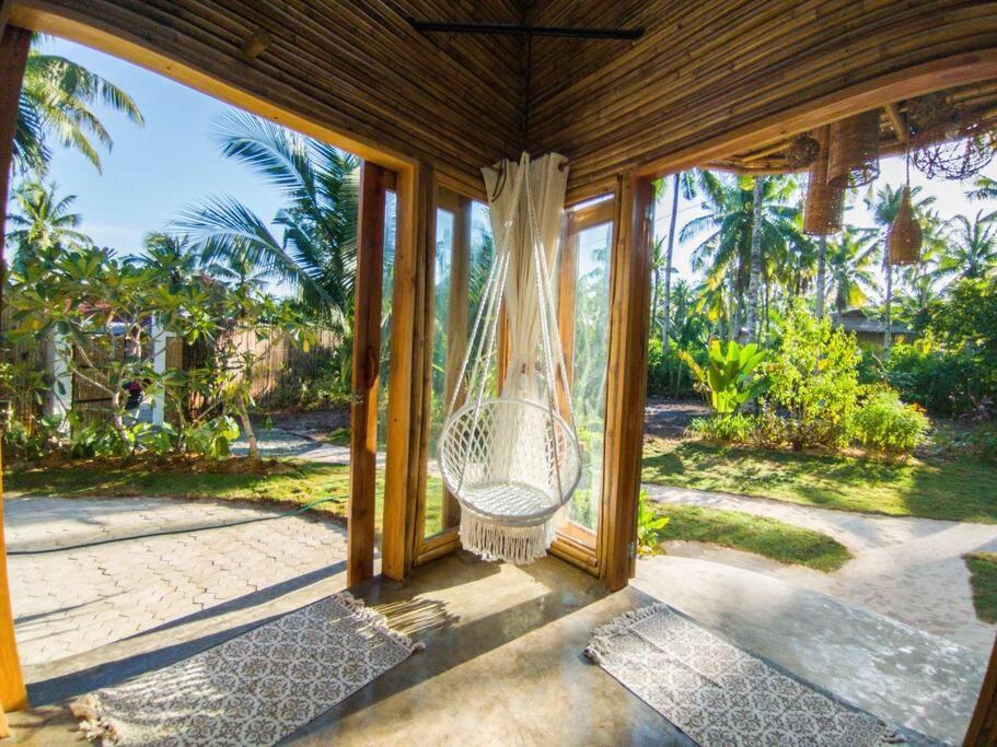 The Bamboo Houses - Tropical Garden & Empty Beach ゼネラル・ルナ エクステリア 写真