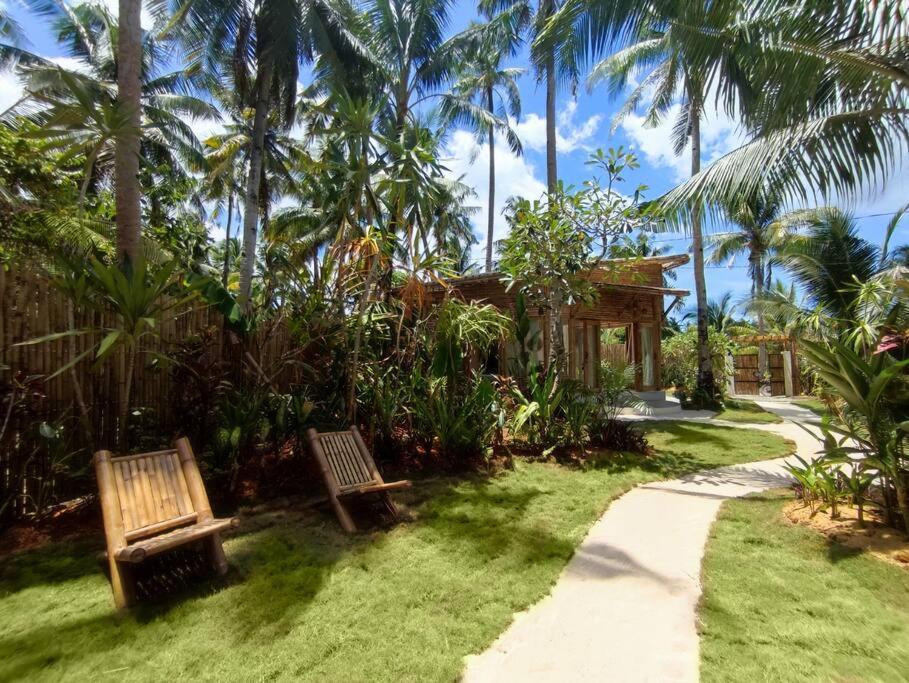 The Bamboo Houses - Tropical Garden & Empty Beach ゼネラル・ルナ エクステリア 写真