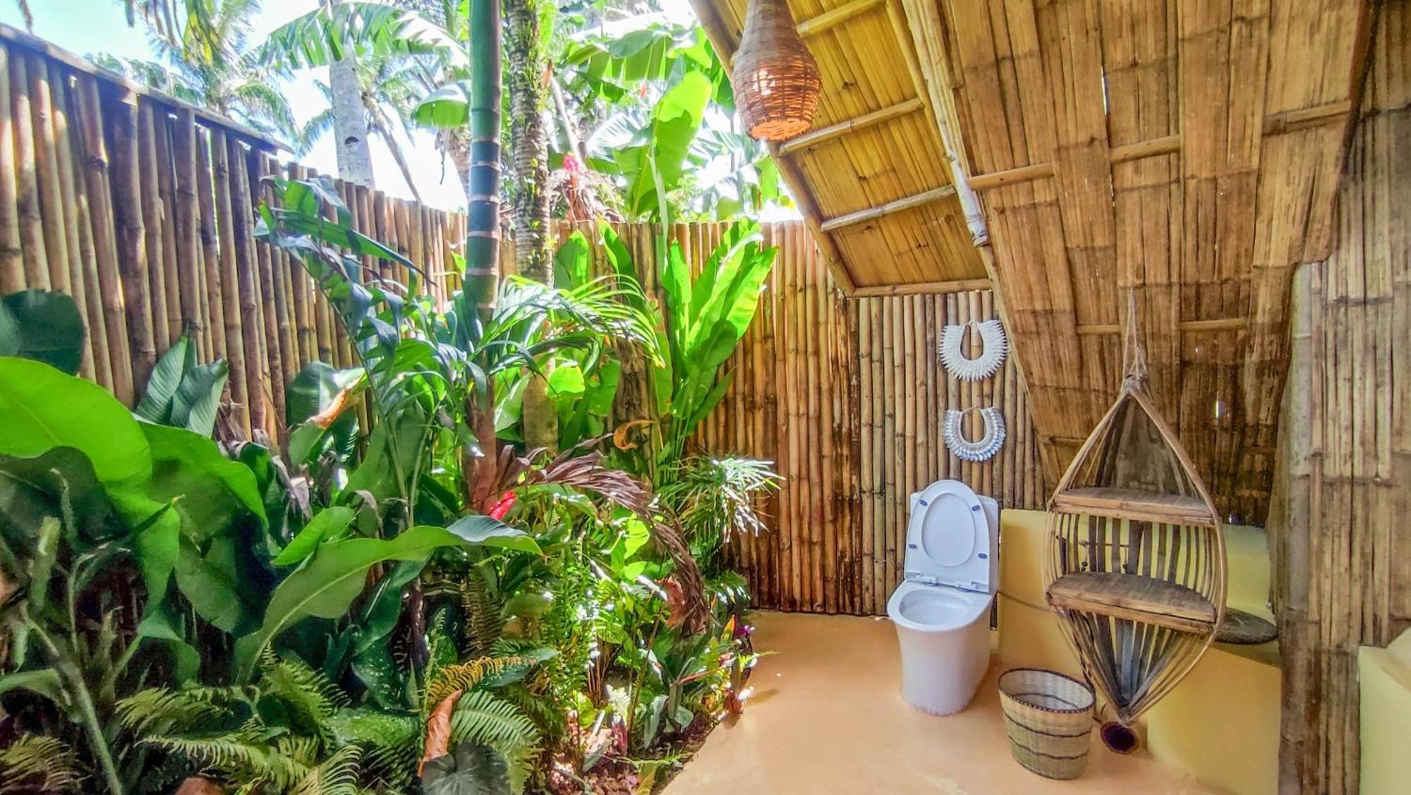 The Bamboo Houses - Tropical Garden & Empty Beach ゼネラル・ルナ エクステリア 写真