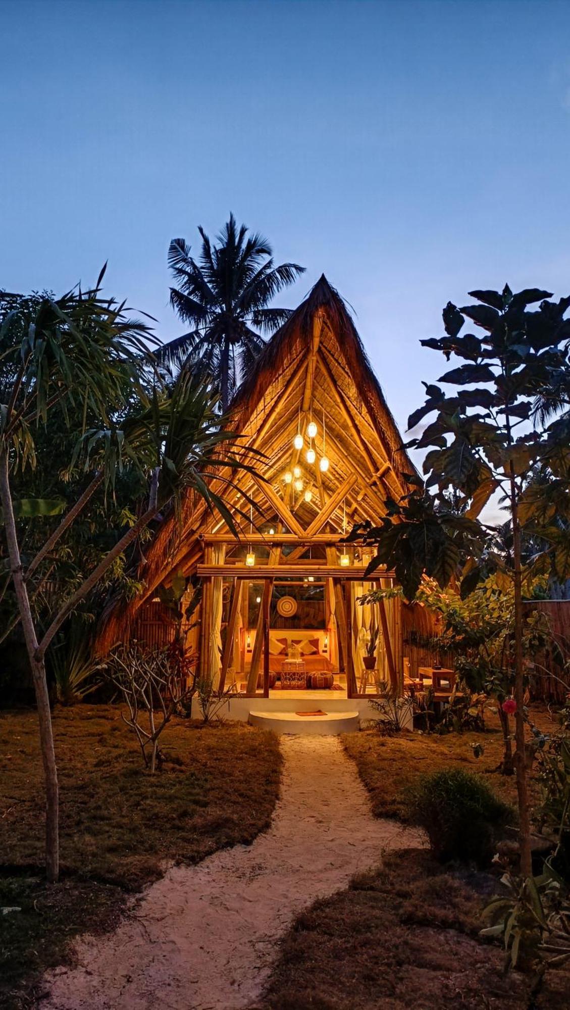 The Bamboo Houses - Tropical Garden & Empty Beach ゼネラル・ルナ エクステリア 写真