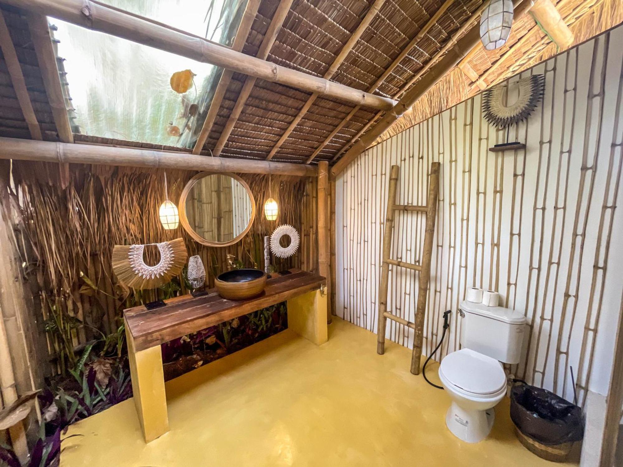 The Bamboo Houses - Tropical Garden & Empty Beach ゼネラル・ルナ エクステリア 写真