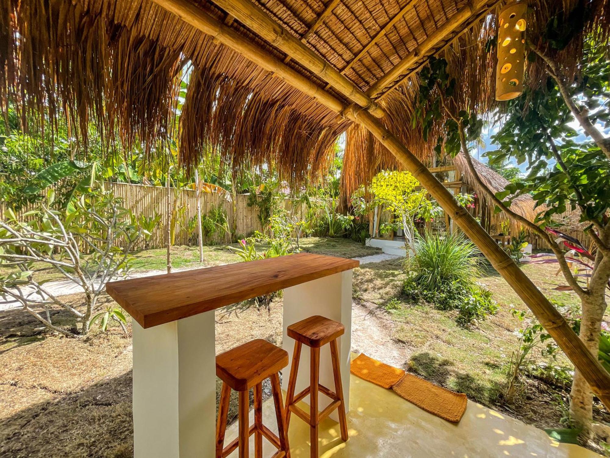 The Bamboo Houses - Tropical Garden & Empty Beach ゼネラル・ルナ エクステリア 写真